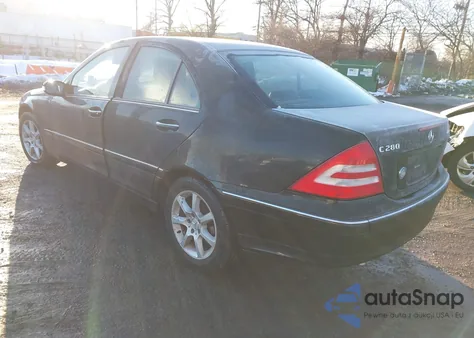 2007 Mercedes-Benz C 280 Luxury 4Matic z USA, uszkodzony, nr VIN WDBRF92HX7F921810